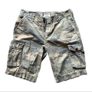 Pre-Owned Express Mens Camouflage Cargo Shorts Sz 33 Waist